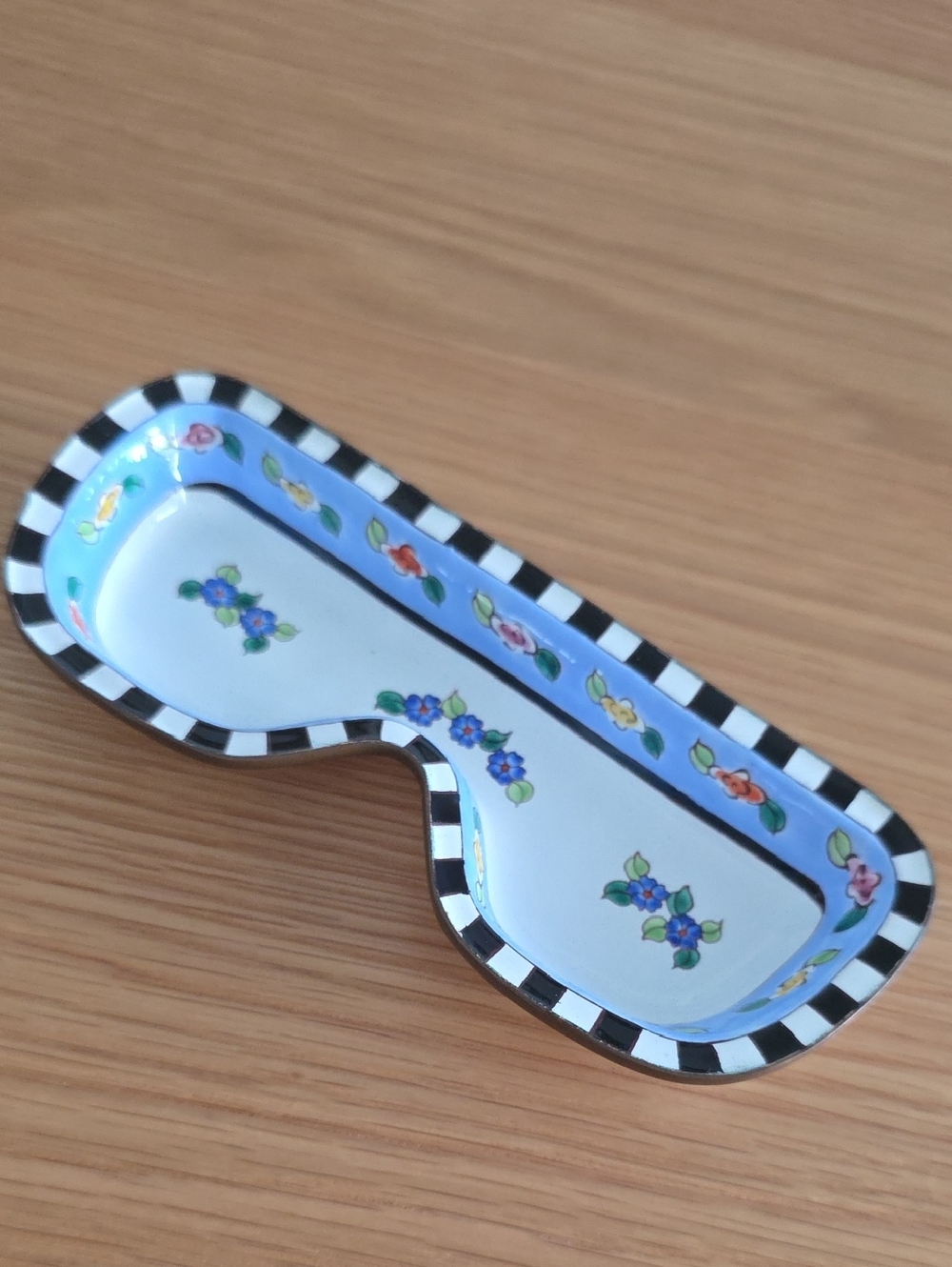 1999 KELVIN CHEN Enamel Copper Hand painted Eyeglass Tray Dish Holder Checkered